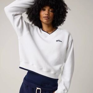 Aerie Offline Cloud Fleece V-Neck Crew Sweatshirt White Navy Medium